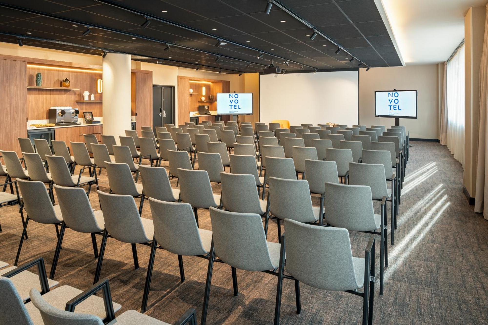 Novotel Paris La Defense Нантерр Екстер'єр фото